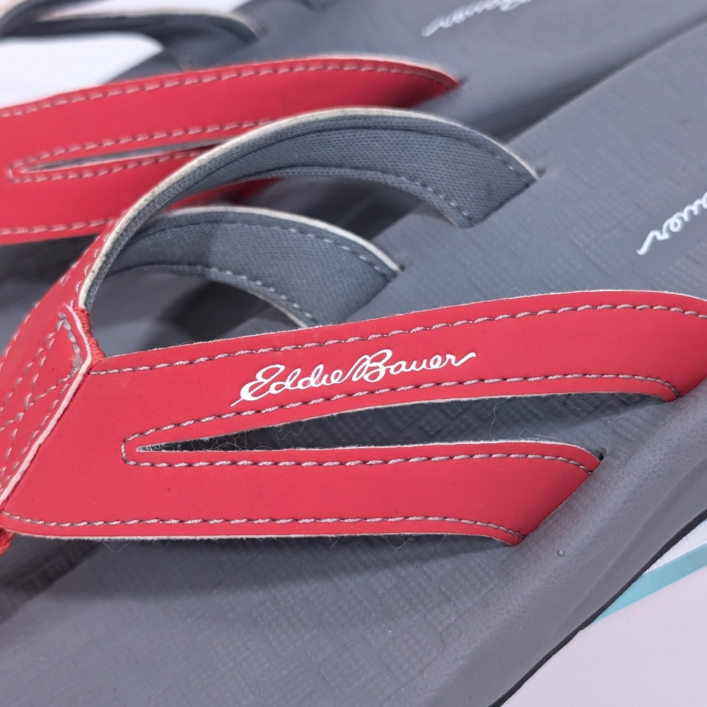 Eddie Bauer Women Flip Flops sz 7 Red Faux Leather Sandals Toe Post beach - Picture 4 of 10